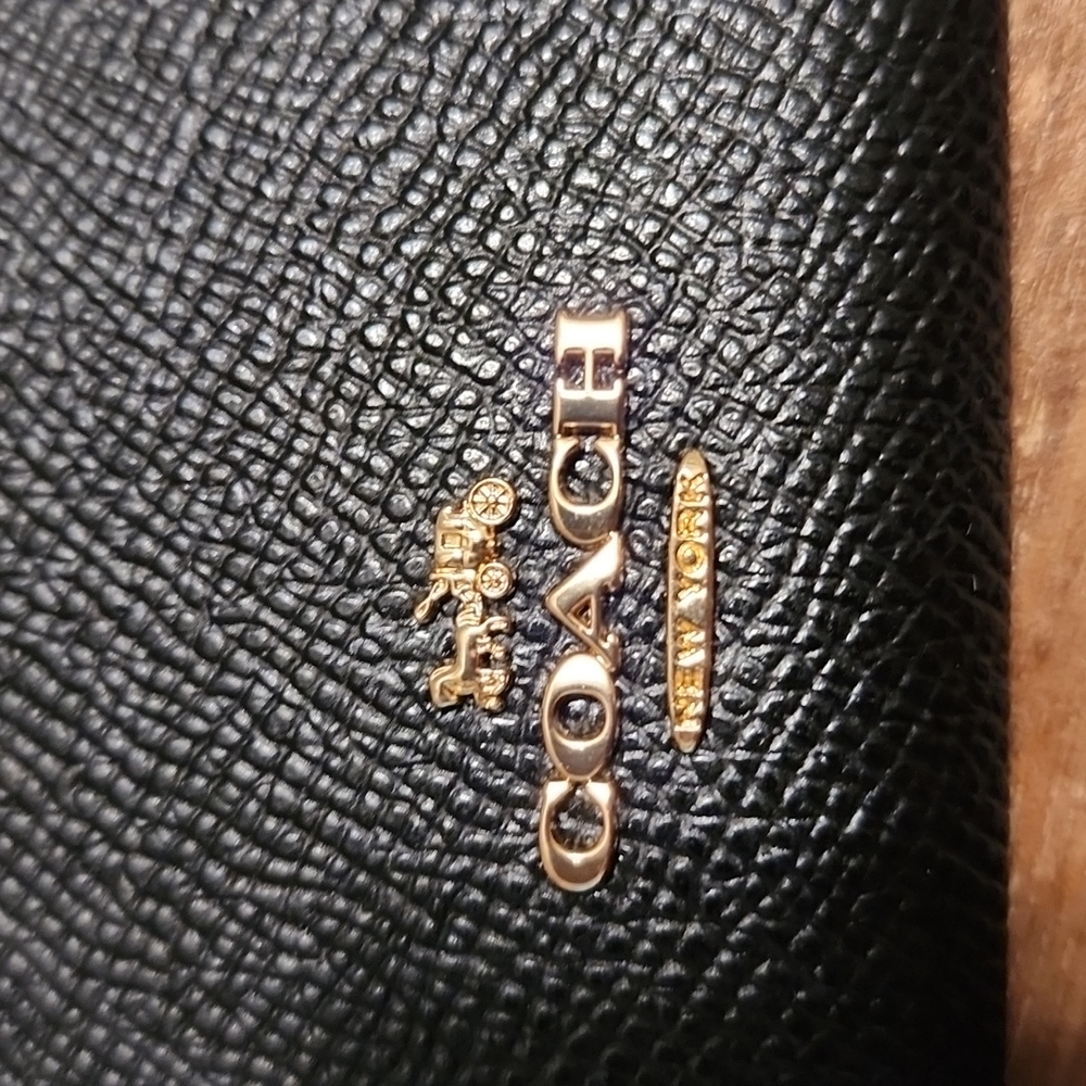 Coach Card Case NWT - Picture 4 of 4